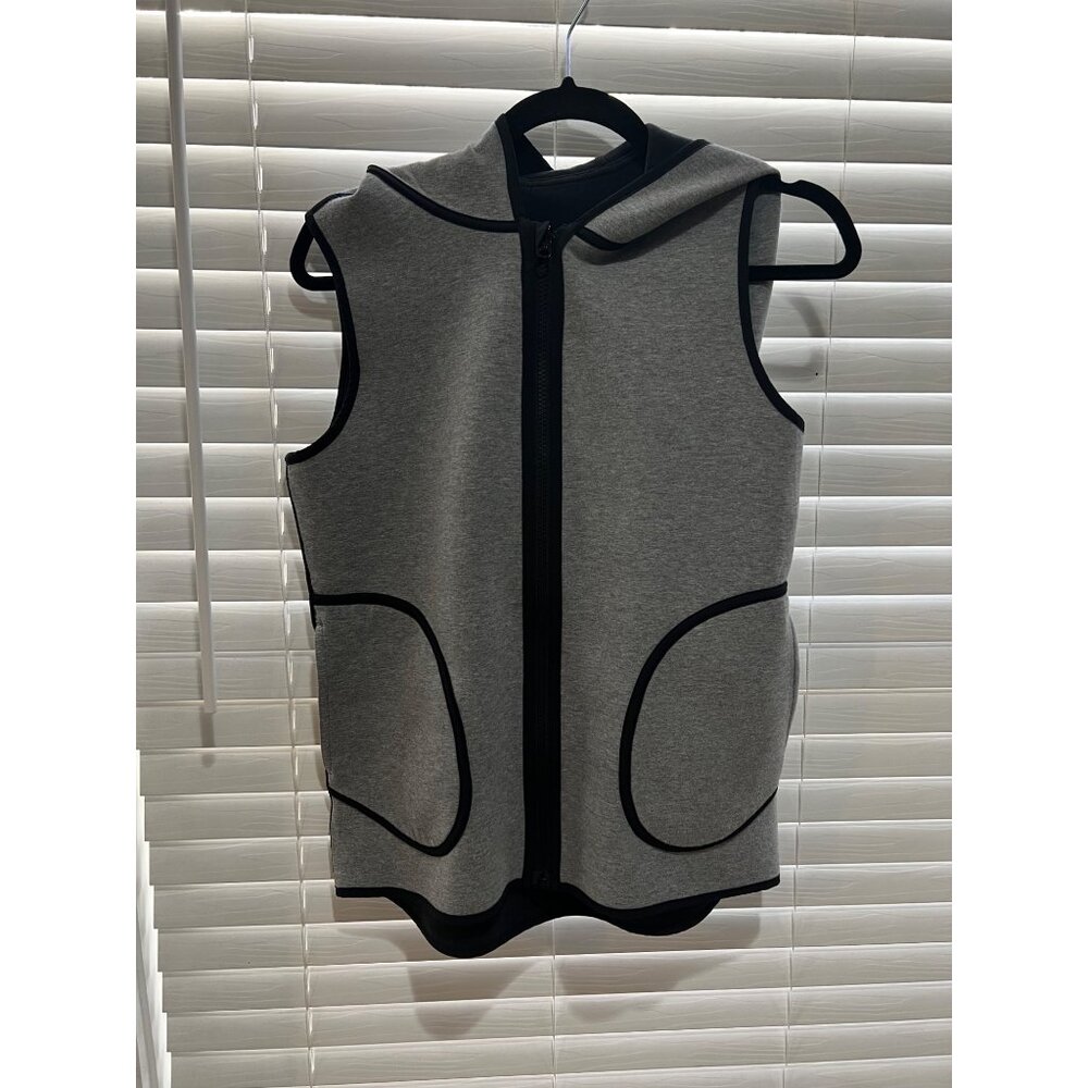Lululemon Women's Reversible‎ Imsculpt Vest - Size 8